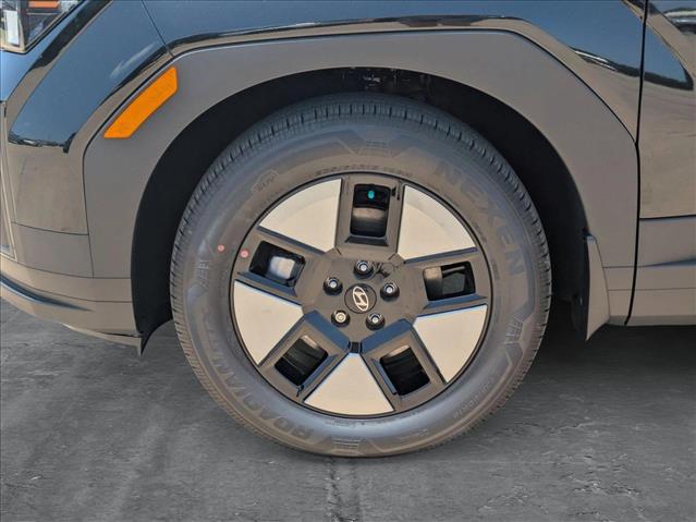 Vehicle image 10 of 18