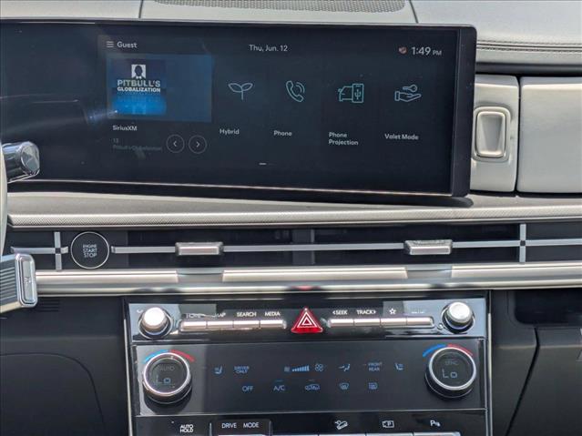 Vehicle image 14 of 18