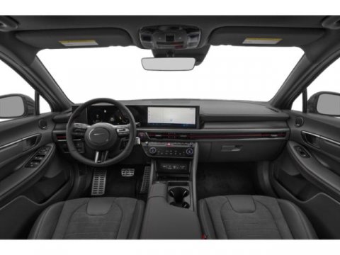 Vehicle image 11 of 19