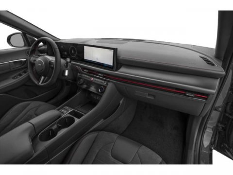 Vehicle image 18 of 19