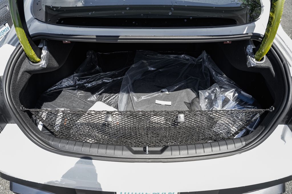 Vehicle image 9 of 42