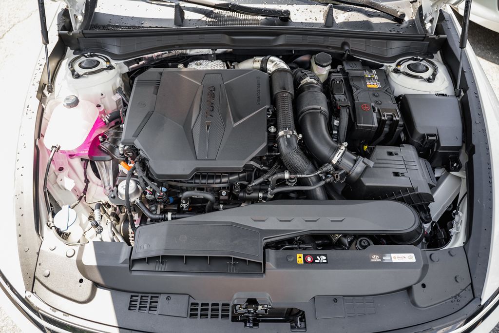 Vehicle image 6 of 42