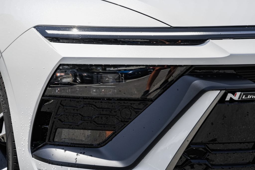 Vehicle image 39 of 42