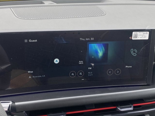 Vehicle image 14 of 16