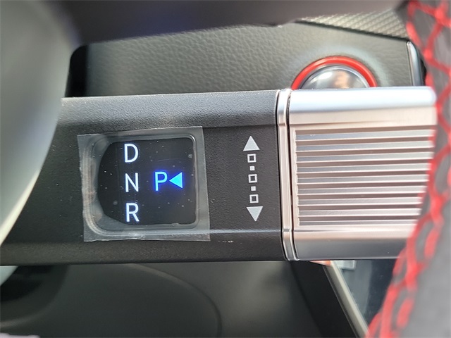 Vehicle image 10 of 25