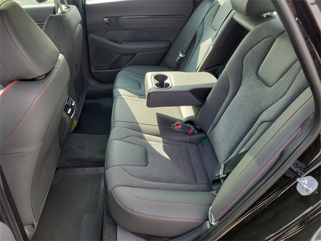 Vehicle image 22 of 25
