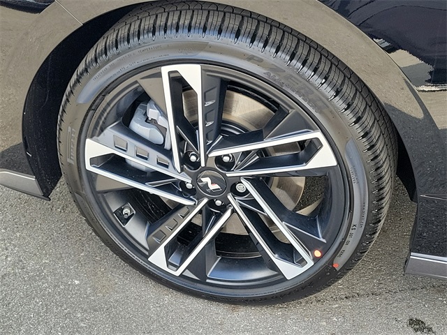 Vehicle image 25 of 25