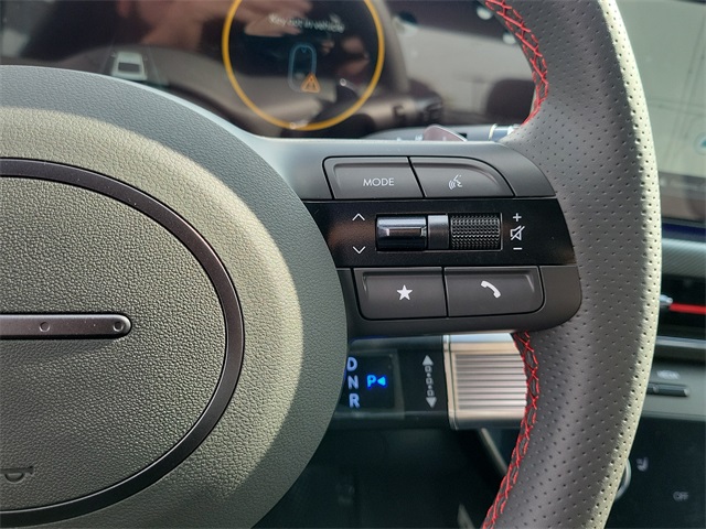 Vehicle image 8 of 25