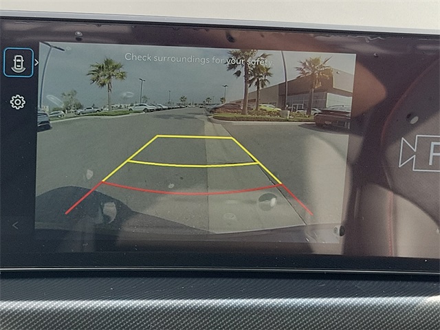 Vehicle image 14 of 25