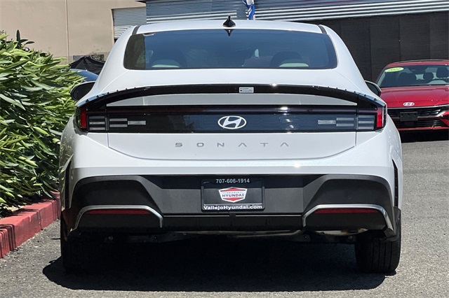 2025 Hyundai Sonata SE Image 6 of 24