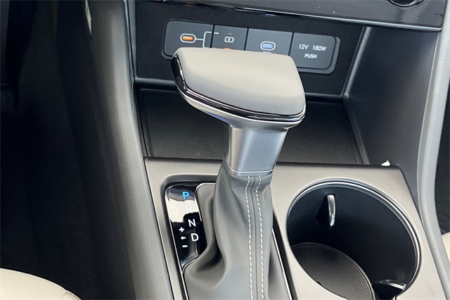 2025 Hyundai Sonata SE Image 12 of 24