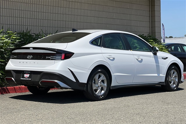 2025 Hyundai Sonata SE Image 5 of 24