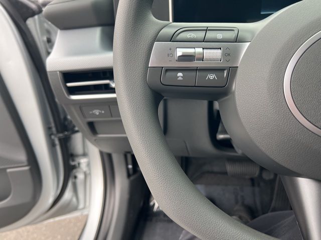 Vehicle image 14 of 20
