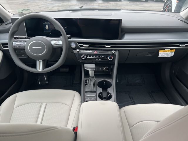 Vehicle image 7 of 20