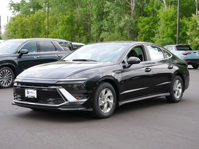 Vehicle image 1 of 10