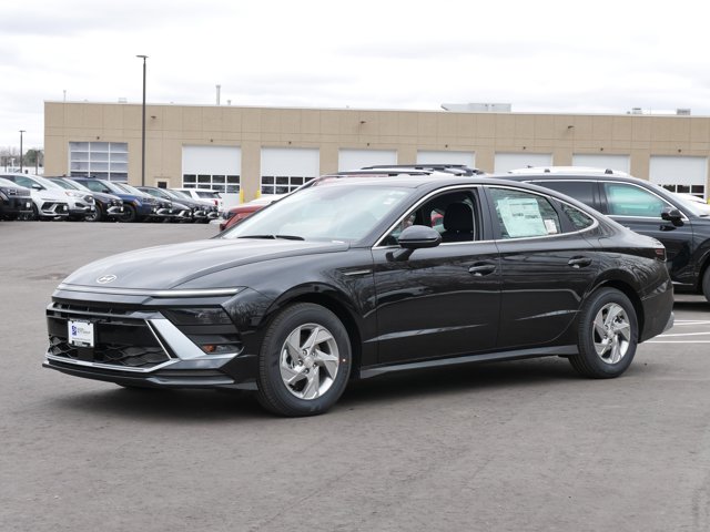 Vehicle image 1 of 10