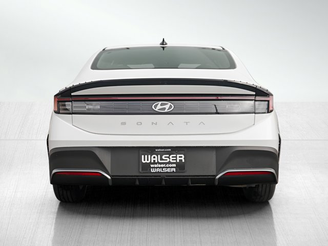 Vehicle image 3 of 23