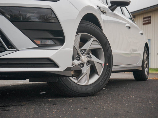 Vehicle image 5 of 23