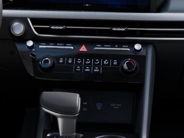 Vehicle image 14 of 17