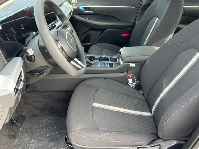 Vehicle image 12 of 17