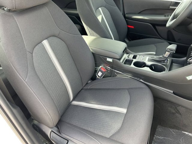 Vehicle image 9 of 17