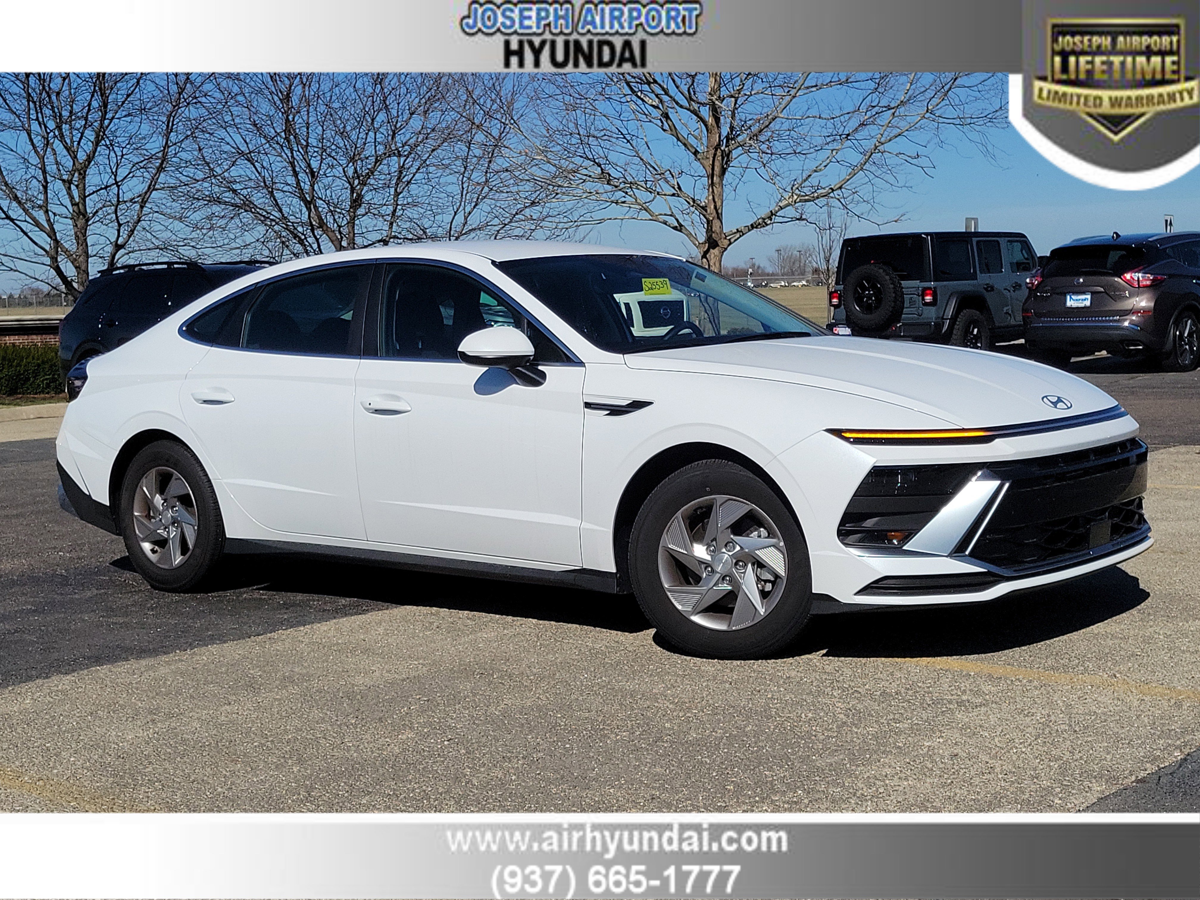 2025 Hyundai Sonata SE Image 2 of 30