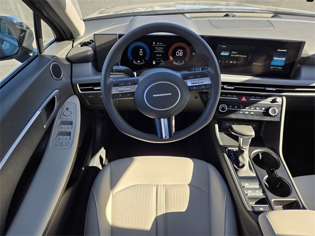2025 Hyundai Sonata SE Image 13 of 27