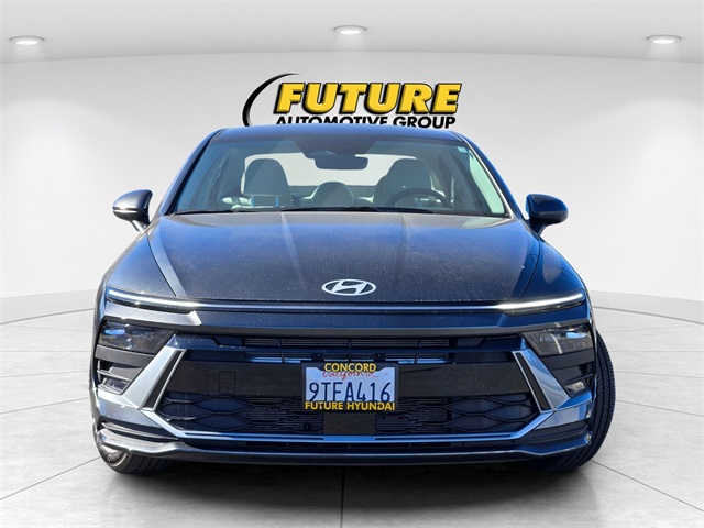 2025 Hyundai Sonata SE Image 2 of 27