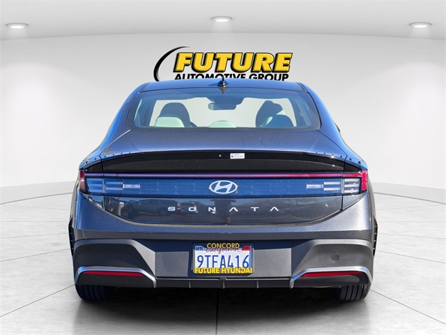 2025 Hyundai Sonata SE Image 6 of 27
