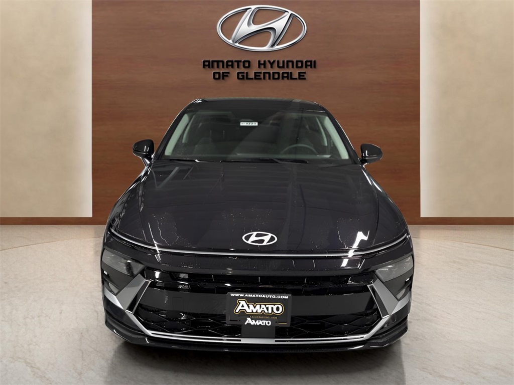 Vehicle image 3 of 25