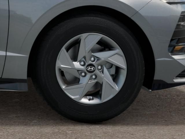 Vehicle image 8 of 17