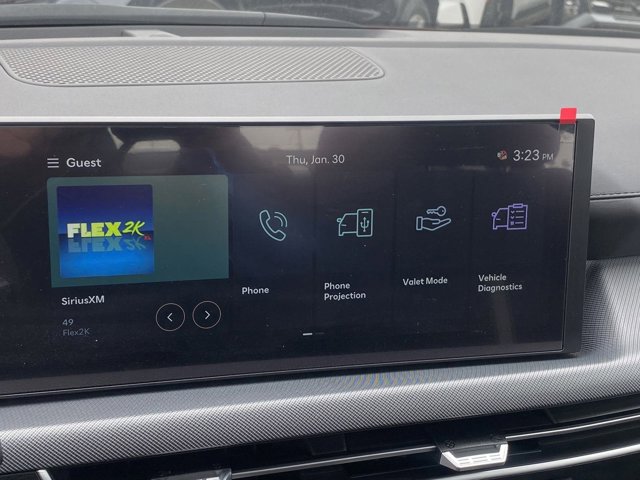 Vehicle image 14 of 18