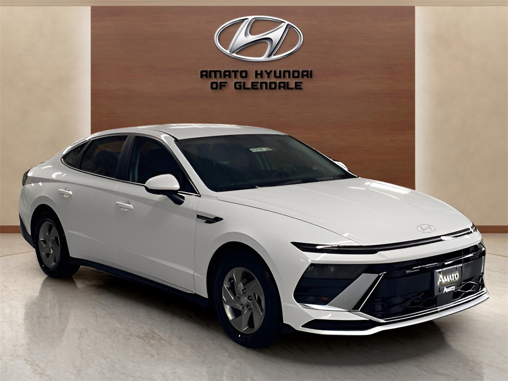 Vehicle image 4 of 34