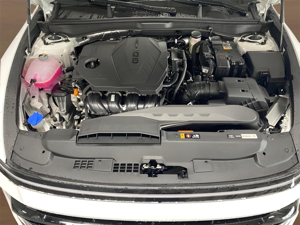Vehicle image 31 of 34