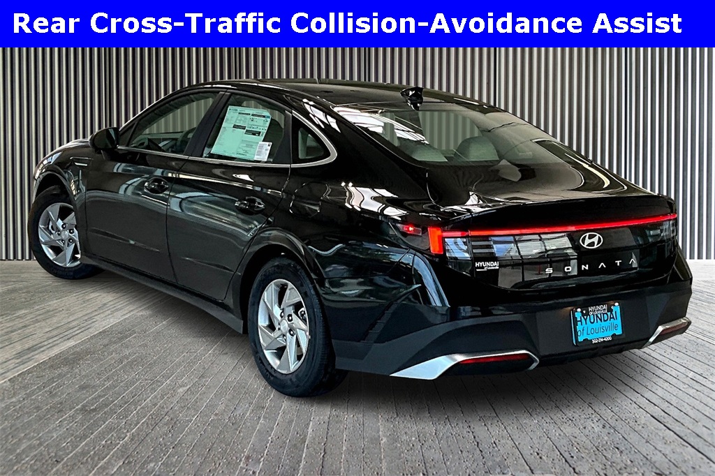 2025 Hyundai Sonata SE Image 4 of 14