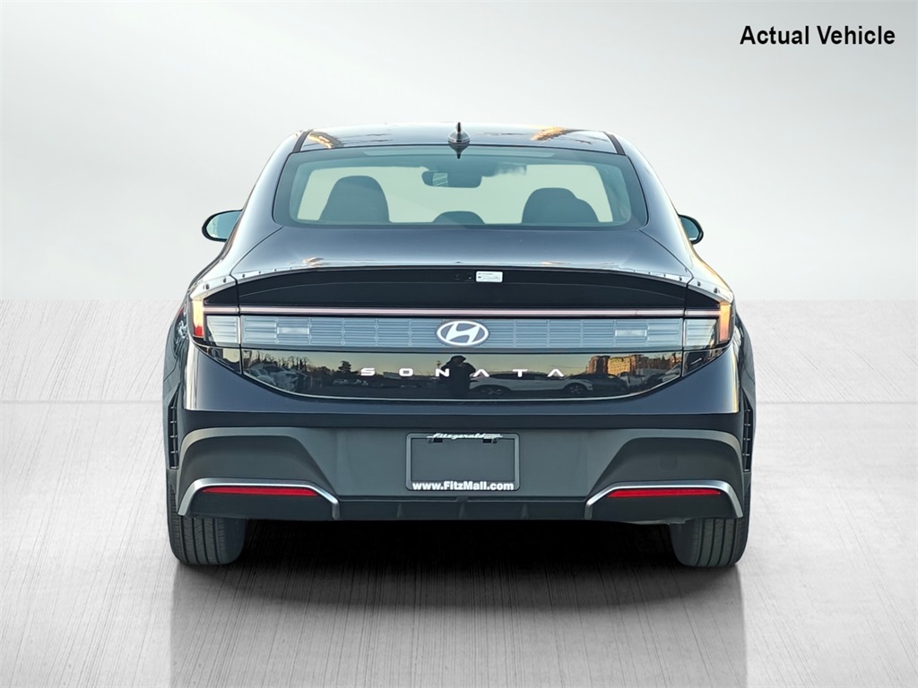 Vehicle image 5 of 27