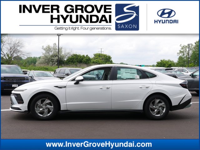 Vehicle image 3 of 10