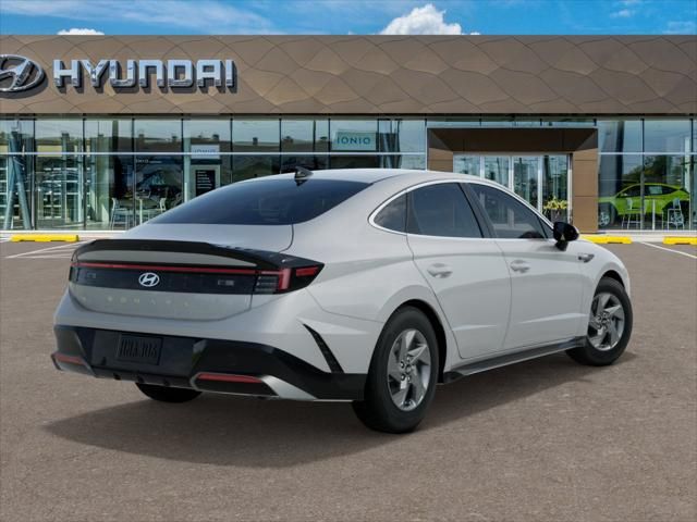 Vehicle image 5 of 17