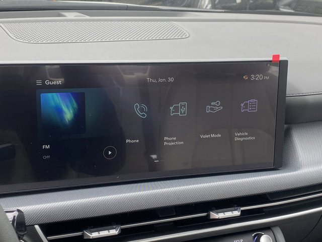 Vehicle image 14 of 18