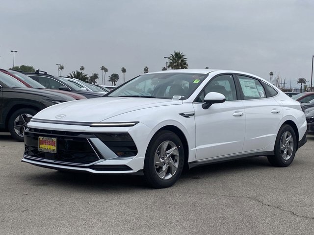 Vehicle image 2 of 18