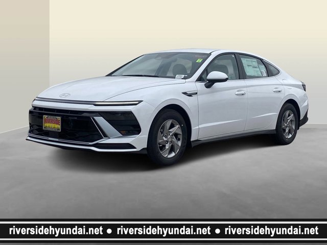 Vehicle image 1 of 18