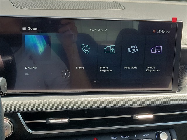 Vehicle image 11 of 23