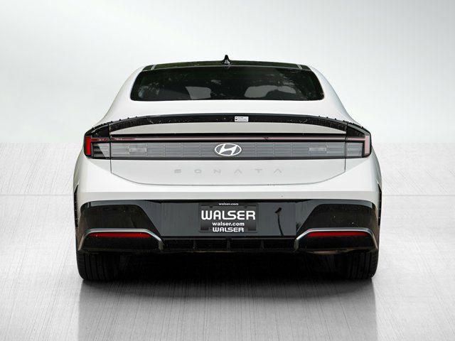 Vehicle image 3 of 24
