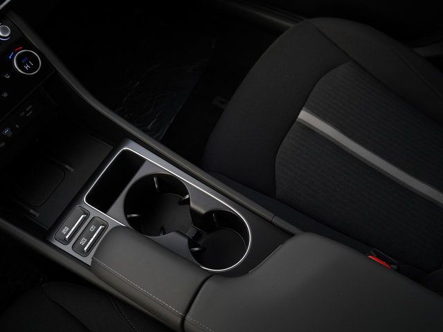 Vehicle image 20 of 24