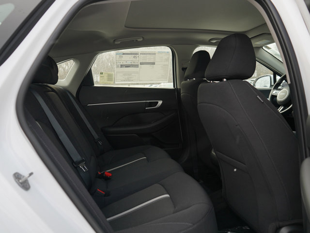 Vehicle image 8 of 24