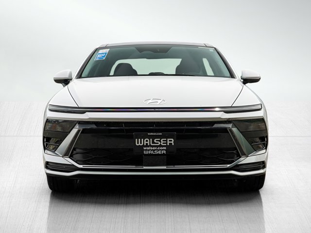 Vehicle image 2 of 24