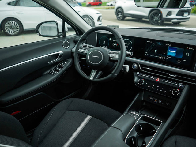 Vehicle image 12 of 23
