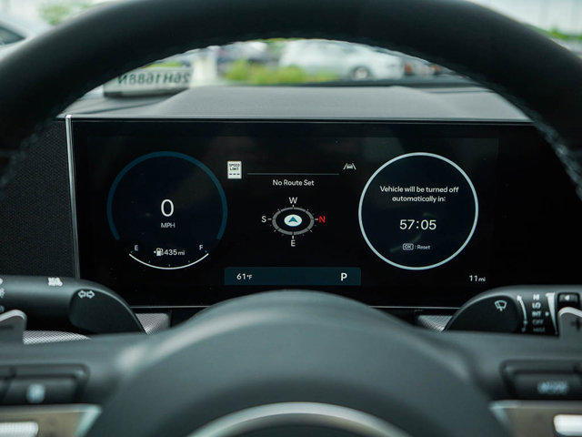 Vehicle image 20 of 23