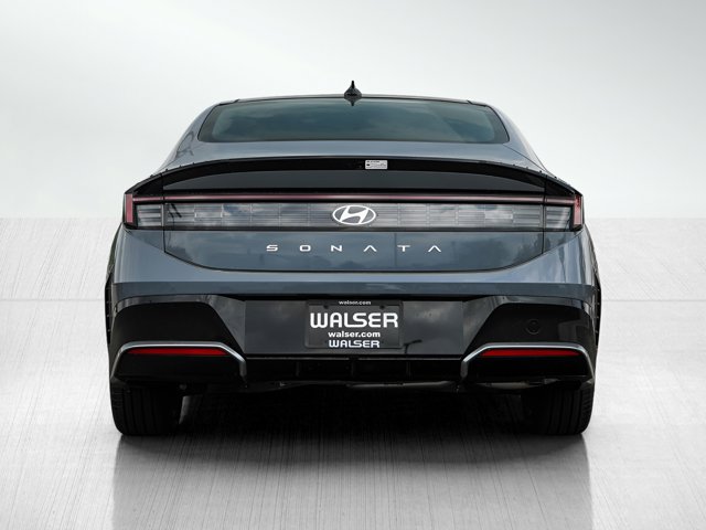Vehicle image 3 of 23
