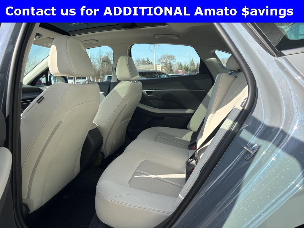 Vehicle image 24 of 29